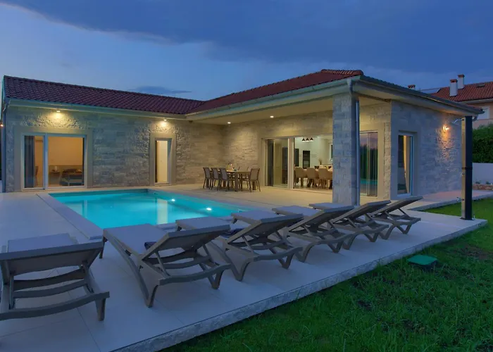House Fuska Vilă Pinezići